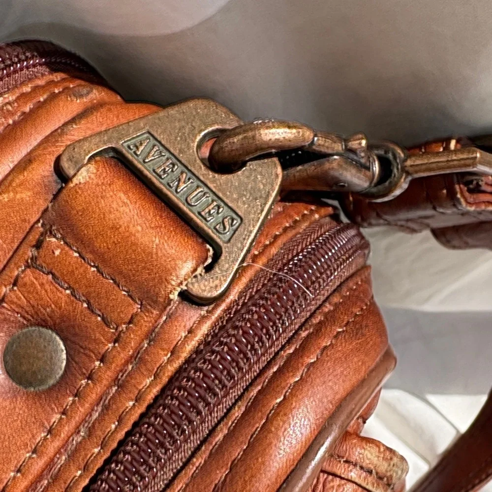 Vintage Avenues America Brown Leather Briefcase/Bag